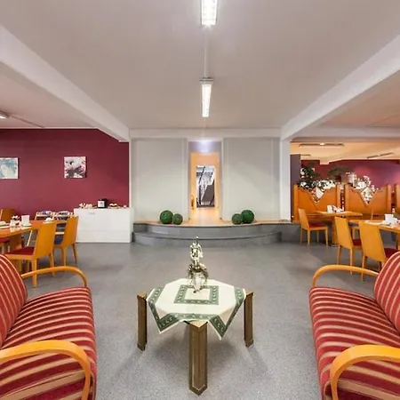 莱比锡阿维娃诺富姆酒店 4*